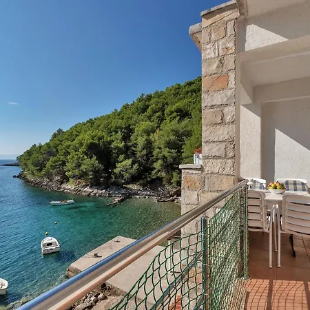 Apartman Robinzon Nikola Bogomolje