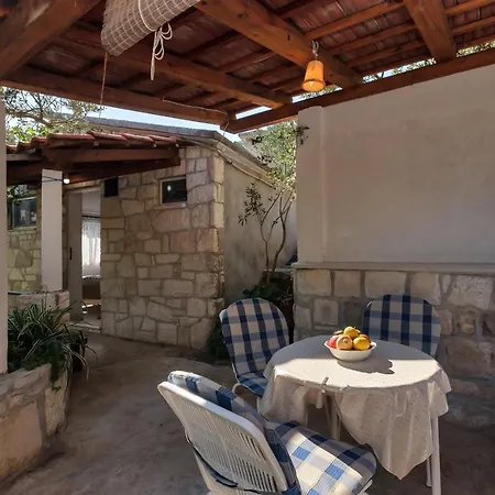 Apartman Robinzon Nikola *