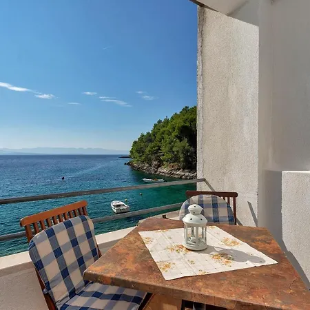 Robinzon Nikola Apartman Bogomolje