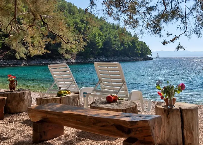 아파트 Robinzon Nikola